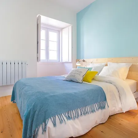 Lisbon Gloria Apartment Room photo