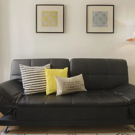 Lisbon Gloria Apartment Room photo