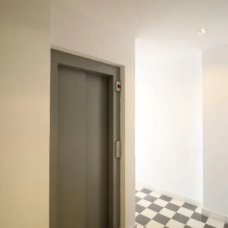 Lisbon Gloria Apartment Exterior photo