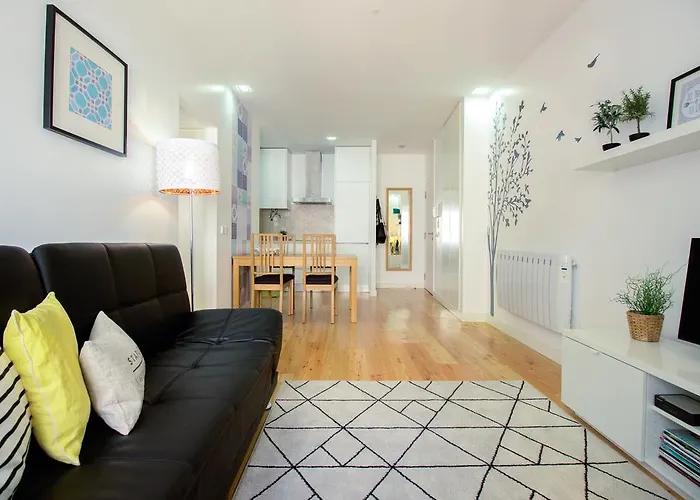 Lisbon Gloria Apartment